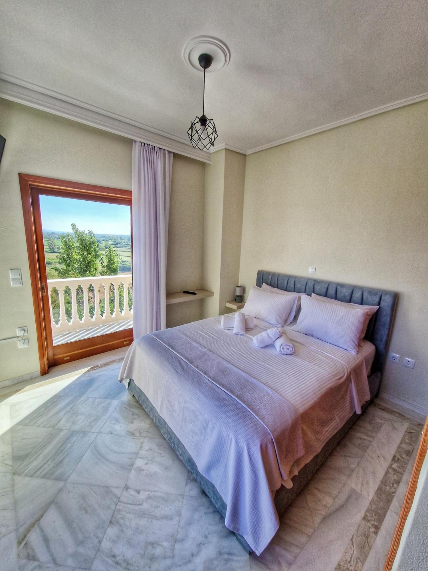 Majestic View Resort นาฟปาคตอส ภายนอก รูปภาพ
