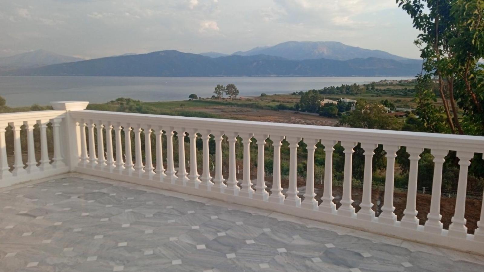 Majestic View Resort นาฟปาคตอส ภายนอก รูปภาพ